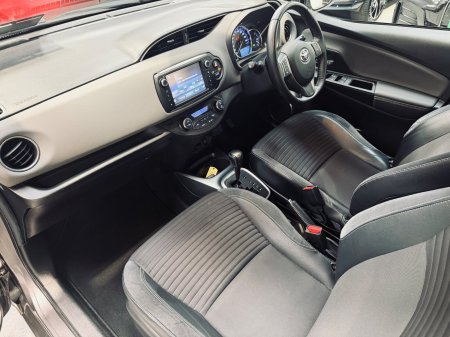 2016 Toyota Yaris - photo 11