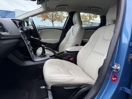 2015 Volvo V40 - photo 17