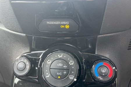 2017 Ford Fiesta - photo 33