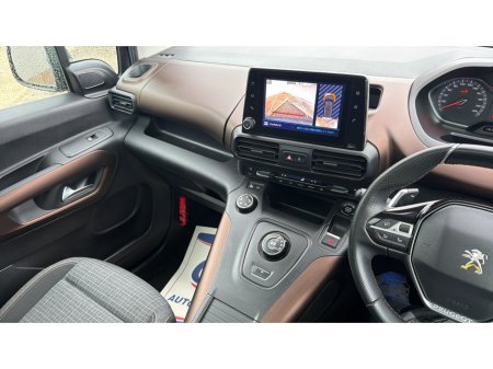 2020 Peugeot Rifter - photo 9