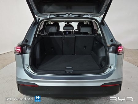 2025 Volkswagen Tiguan - photo 17