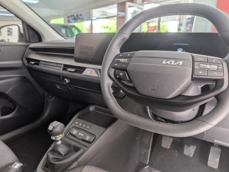 2026 Kia Stonic - photo 6