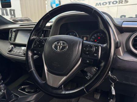 2016 Toyota RAV4 - photo 18