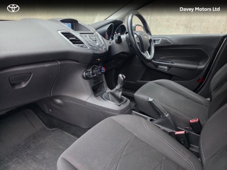 2017 Ford Fiesta - photo 6