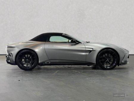 2025 Aston Martin Vantage - photo 3