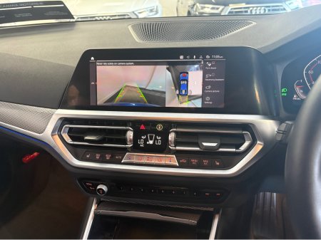 2021 BMW 3-Series - photo 9