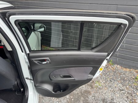 2014 Suzuki Swift - photo 15