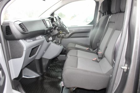 2022 Vauxhall Vivaro - photo 12