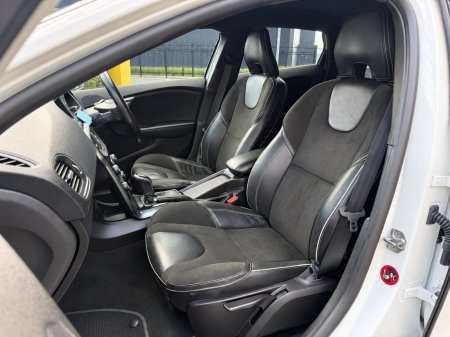 2017 Volvo V40 - photo 19