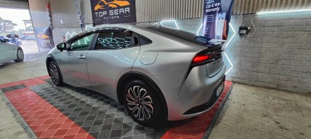 2025 Toyota Prius - photo 3