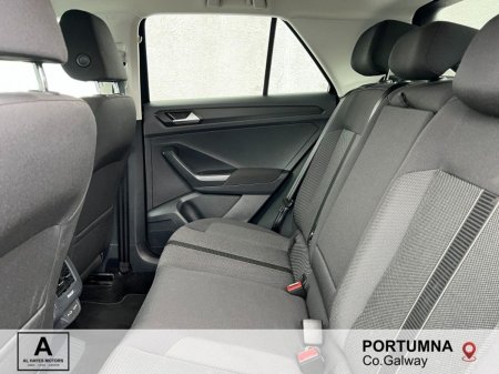 2025 Volkswagen T-Roc - photo 6