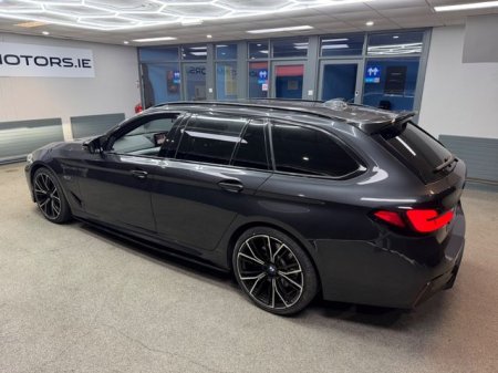 2022 BMW 5-Series - photo 18