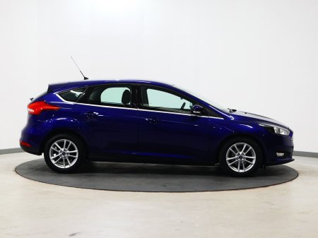 2016 Ford Focus - photo 2