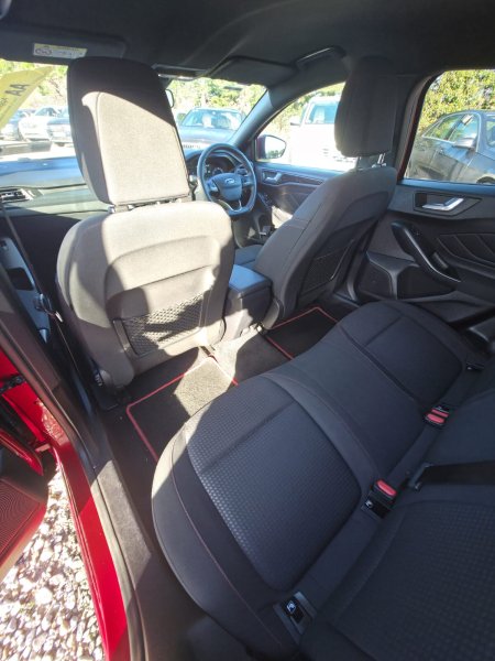 2020 Ford Focus - photo 18