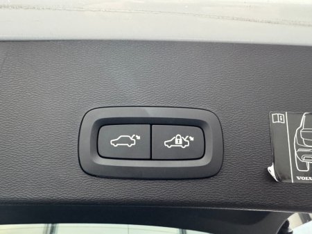 2021 Volvo XC40 - photo 8