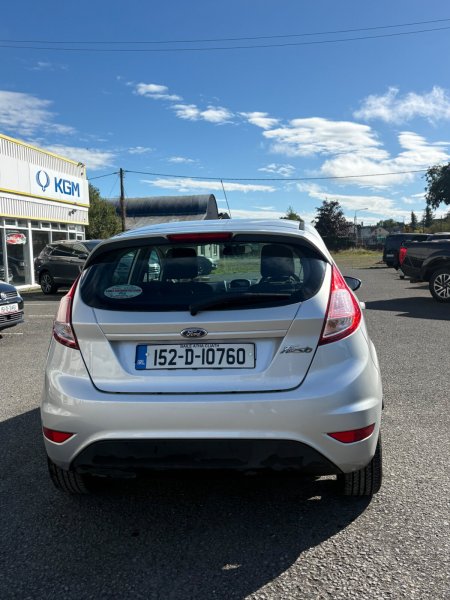 2015 Ford Fiesta - photo 12