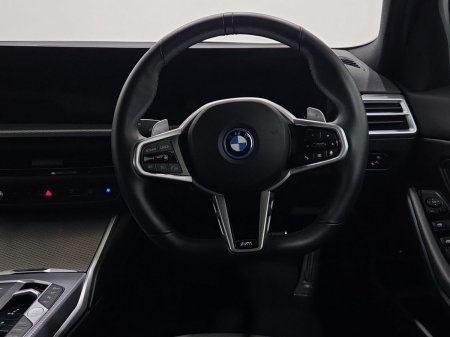 2026 BMW 3-Series - photo 5