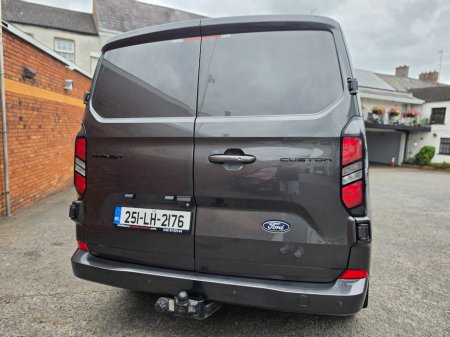 2025 Ford Transit Custom - photo 8