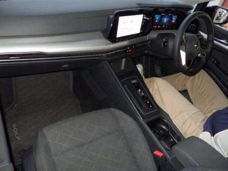 2021 Volkswagen Golf - photo 3