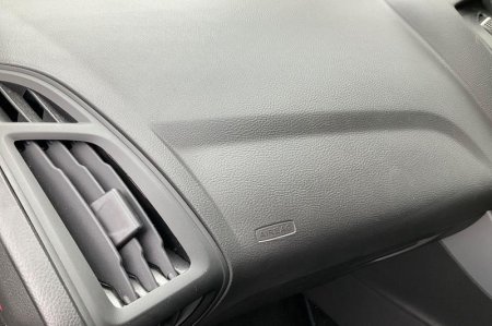 2016 Ford Focus - photo 34