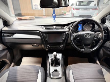 2018 Toyota Avensis - photo 10