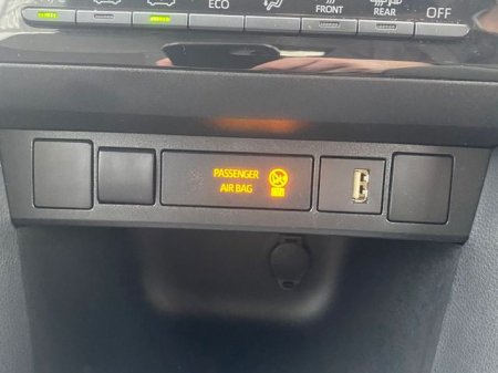 2023 Toyota Yaris - photo 25