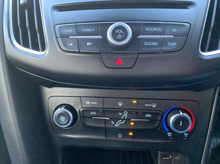 2016 Ford Focus - photo 21