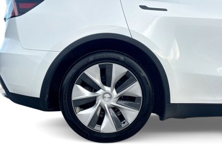 2023 Tesla Model Y - photo 12