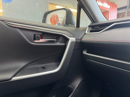 2025 Toyota RAV4 - photo 13