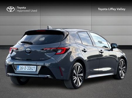 2026 Toyota Corolla - photo 2
