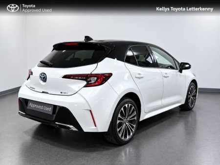 2025 Toyota Corolla - photo 2