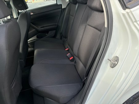 2018 Volkswagen Polo - photo 11