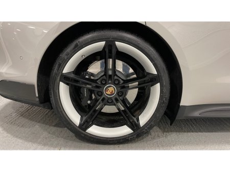 2023 Porsche Taycan - photo 14