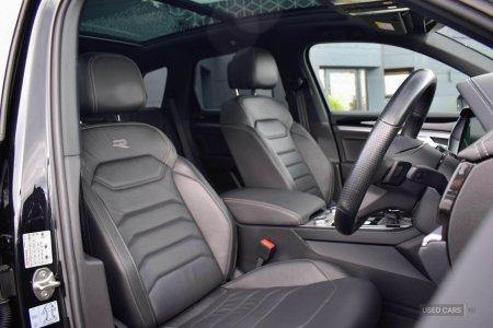 2023 Volkswagen Touareg - photo 9