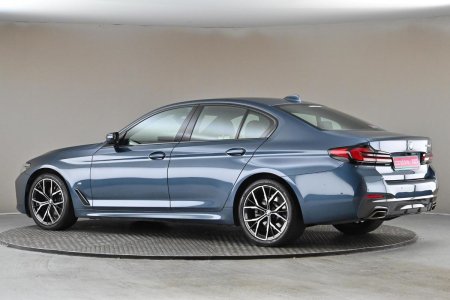 2023 BMW 5-Series - photo 6