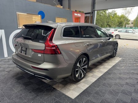 2021 Volvo V60 - photo 3