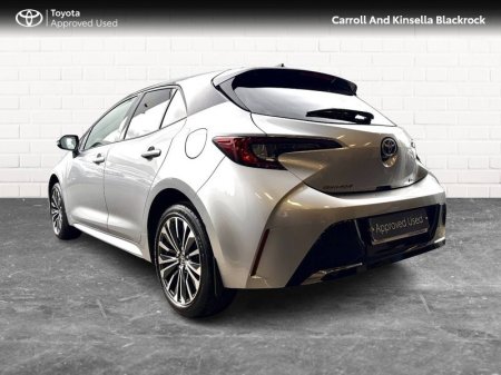 2025 Toyota Corolla - photo 2