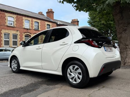 2022 Toyota Yaris - photo 8