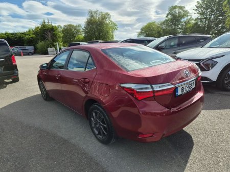 2018 Toyota Corolla - photo 2