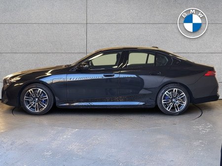 2026 BMW 5-Series - photo 3