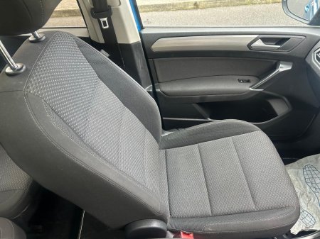 2017 Volkswagen Touran - photo 14
