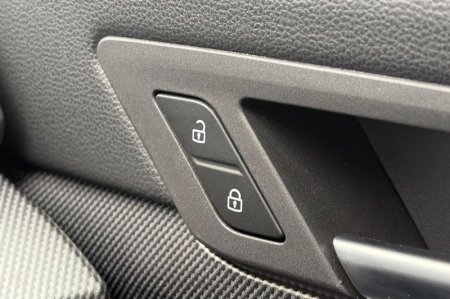 2026 Volkswagen Golf - photo 26