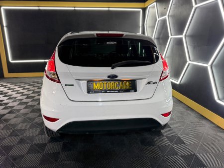 2016 Ford Fiesta - photo 11
