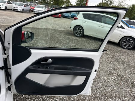 2019 Volkswagen up! - photo 10