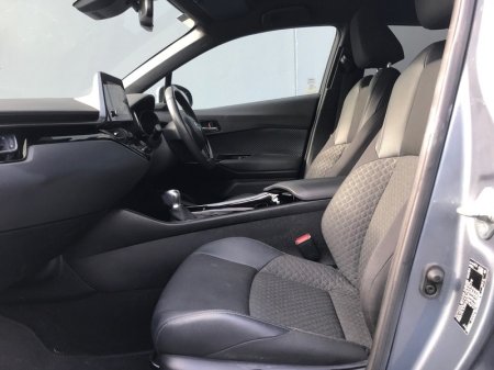 2023 Toyota C-HR - photo 6