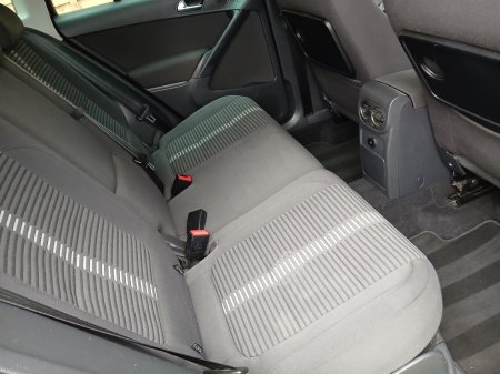 2010 Volkswagen Tiguan - photo 5