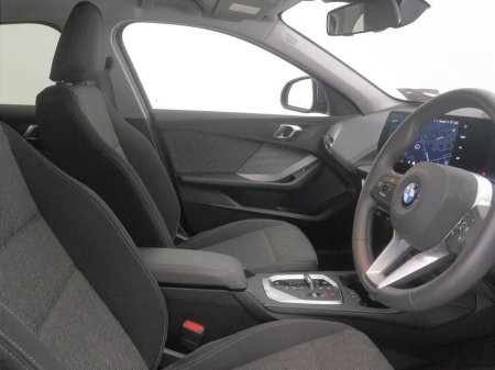 2026 BMW 1-Series - photo 12