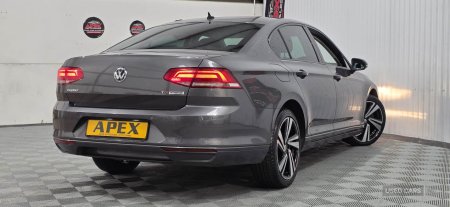 2015 Volkswagen Passat - photo 3