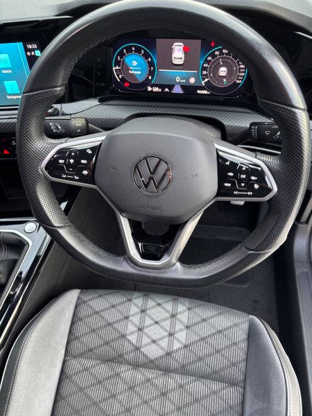 2023 Volkswagen Golf - photo 28