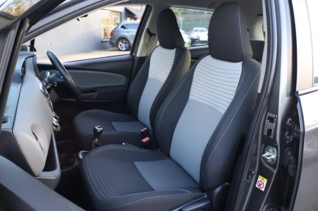 2019 Toyota Yaris - photo 25
